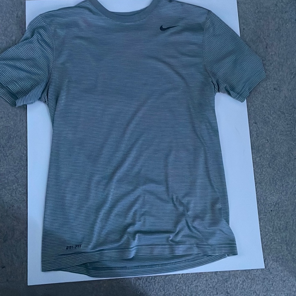 Striped Nike Dri-Fit t-shirt
